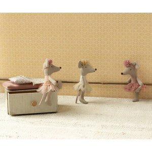 Maileg Ballerina Mouse, Little Sister -- Off White