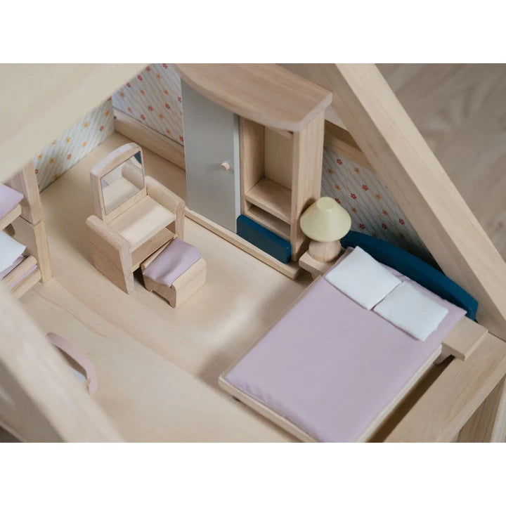 Plan Toys Bedroom -- Orchard