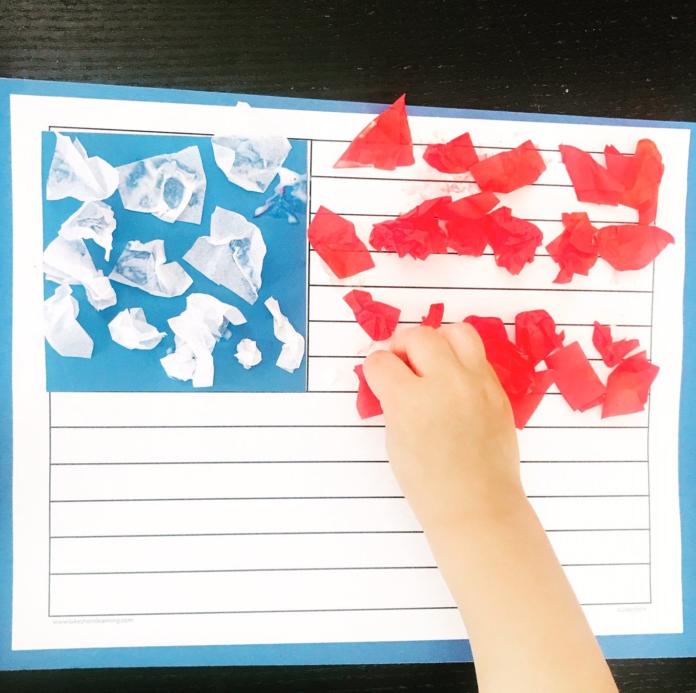 Flag Fun! Super Simple Craft to Celebrate the 4th