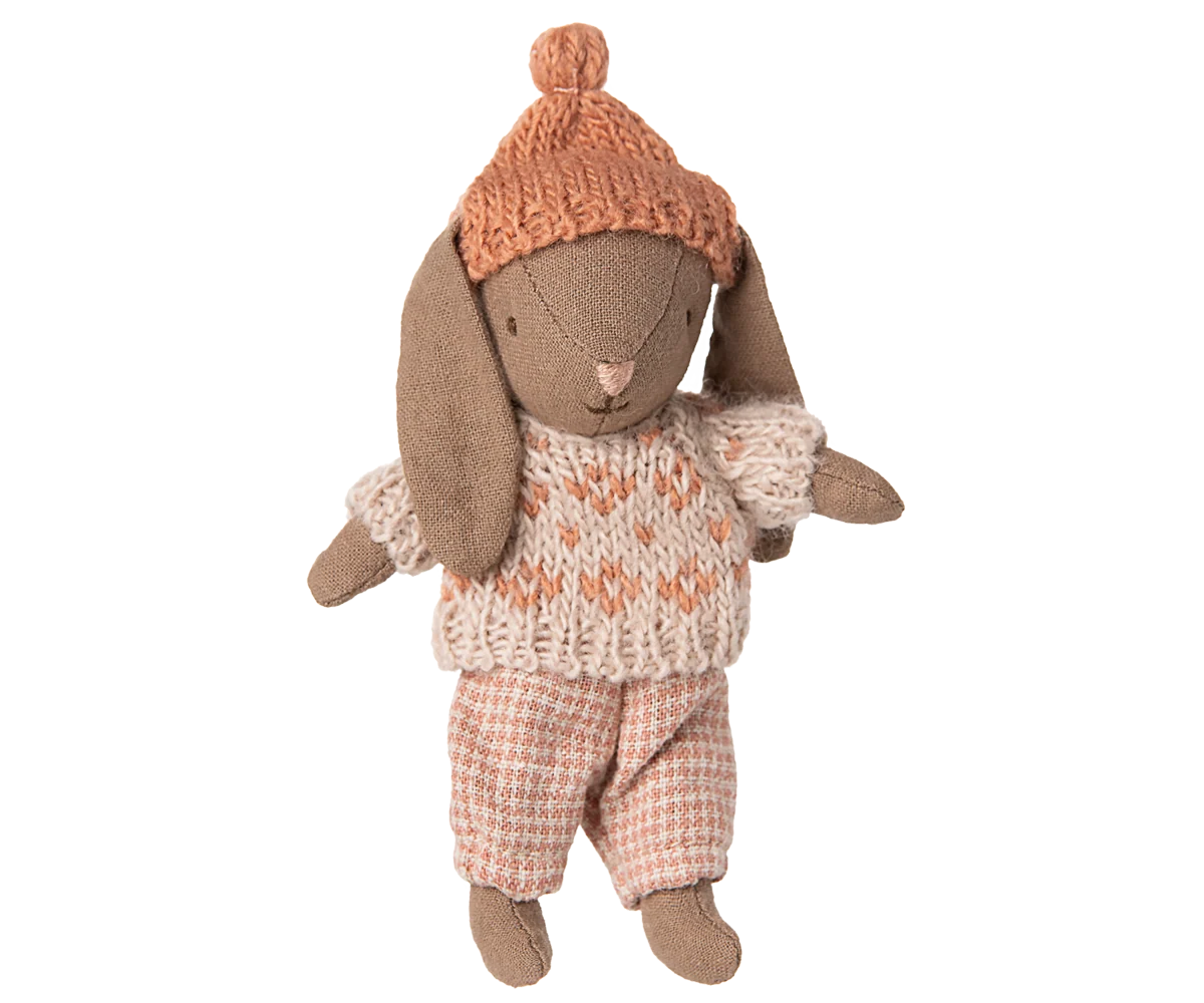 Maileg Winter Bunny, Micro-- Brown-- Rose
