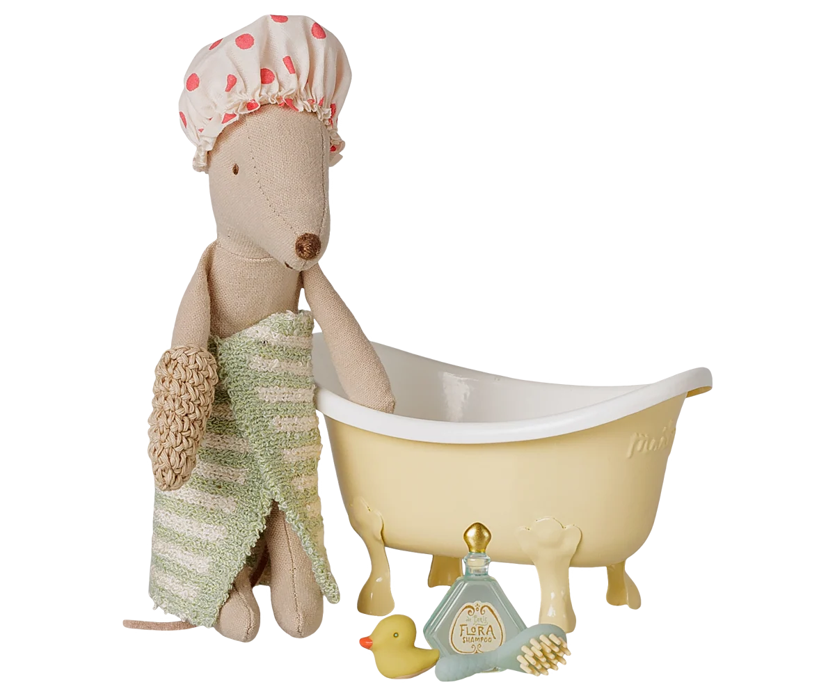 Maileg Bathtub Set, Mouse-- Yellow