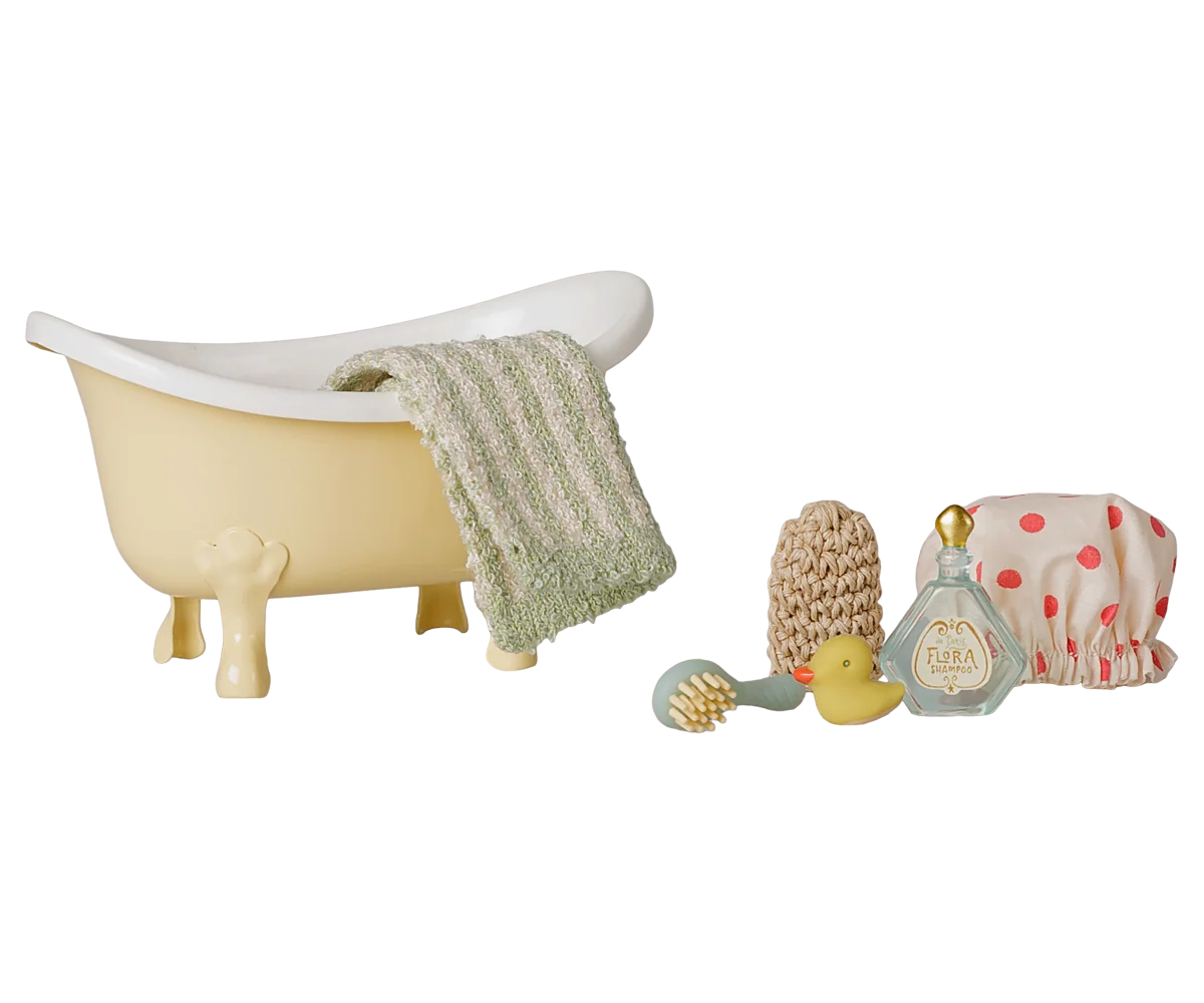 Maileg Bathtub Set, Mouse-- Yellow