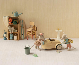 Maileg Mouse Car -- Wheat