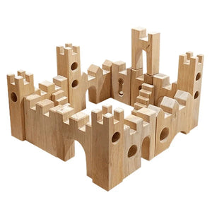 Bauspiel Large Knight's Castle-- Sixteen Pieces