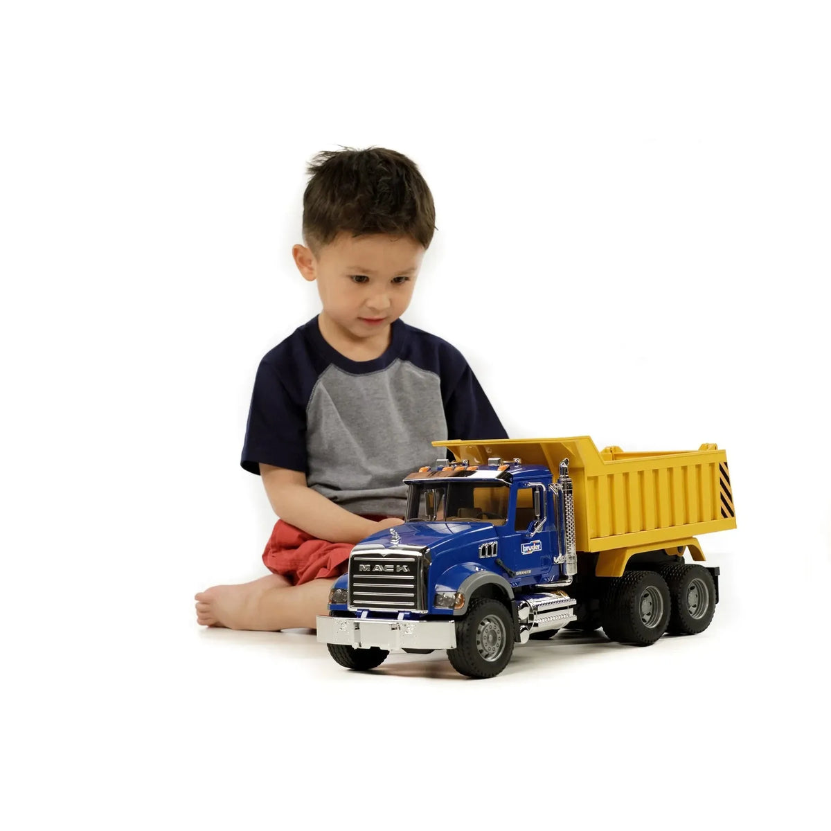 Bruder 02815 MACK Granite Dump Truck