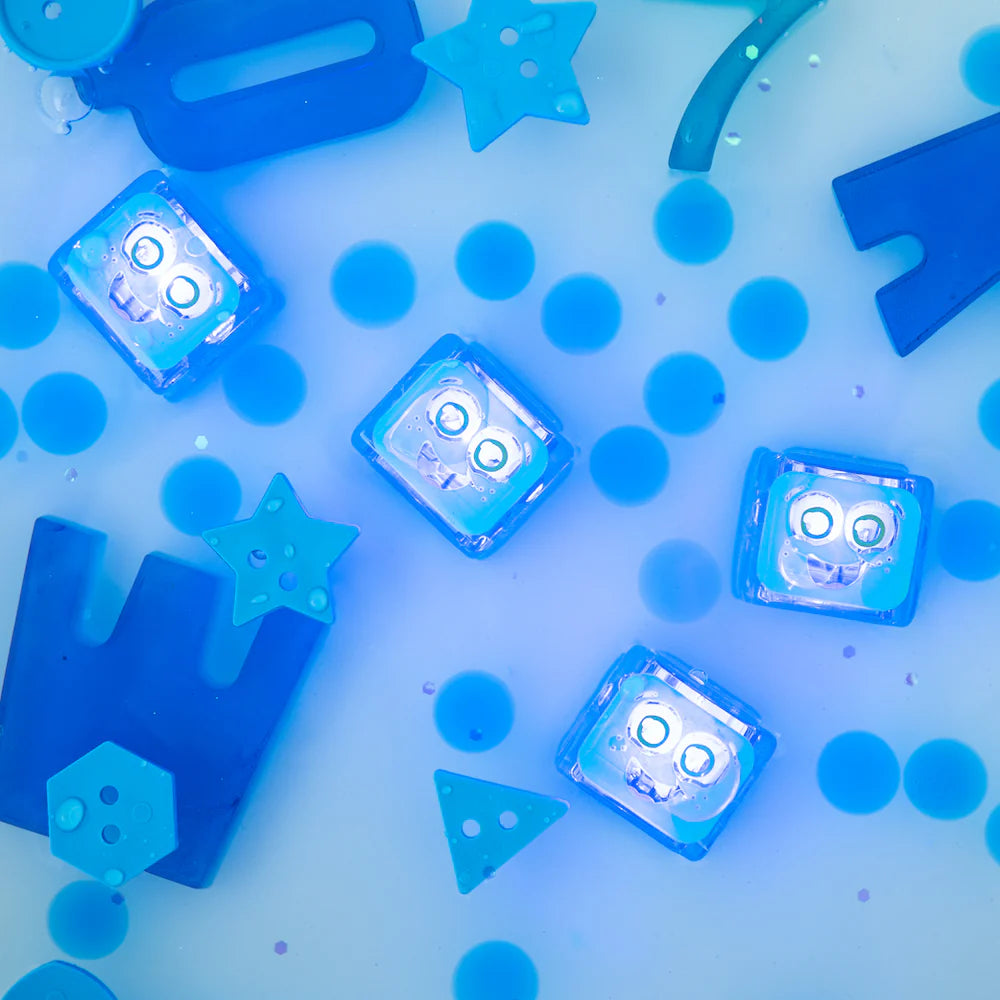 Glo Pals- Blair Light Up Cubes