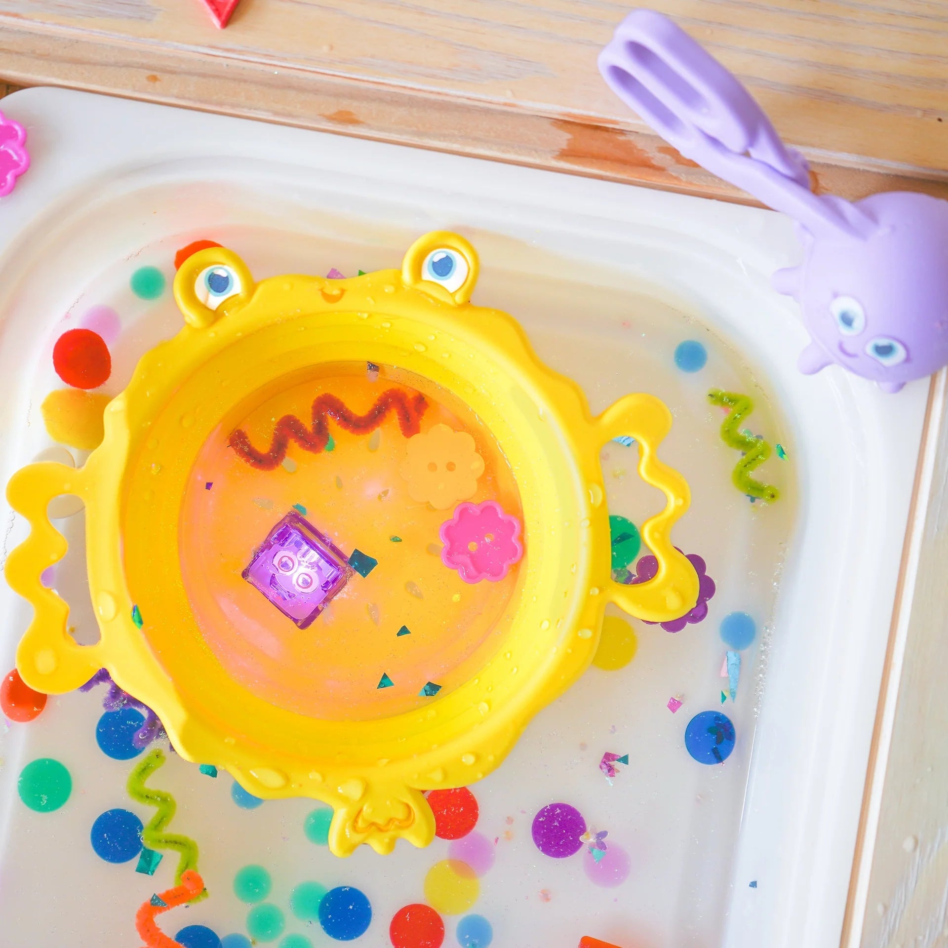 Glo Pals- Pick Up Pals Sensory Tools