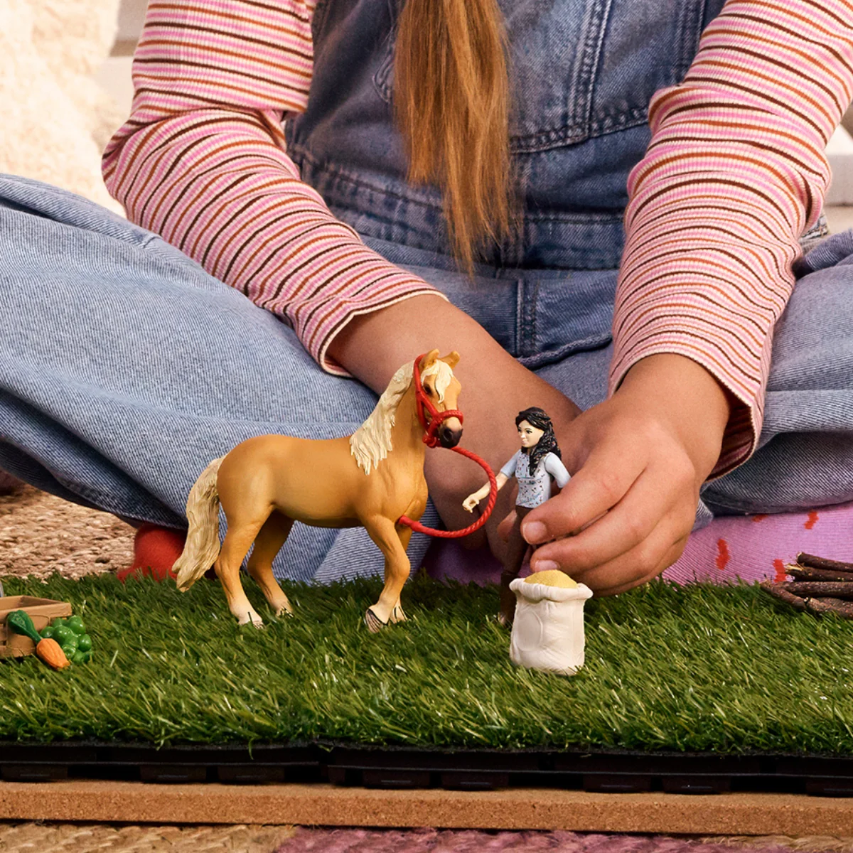 Schleich 42797, Emily's Care Set