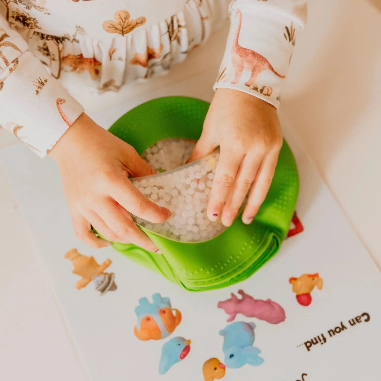 Jellystone Peekaboo Sensory Bag-- Farm