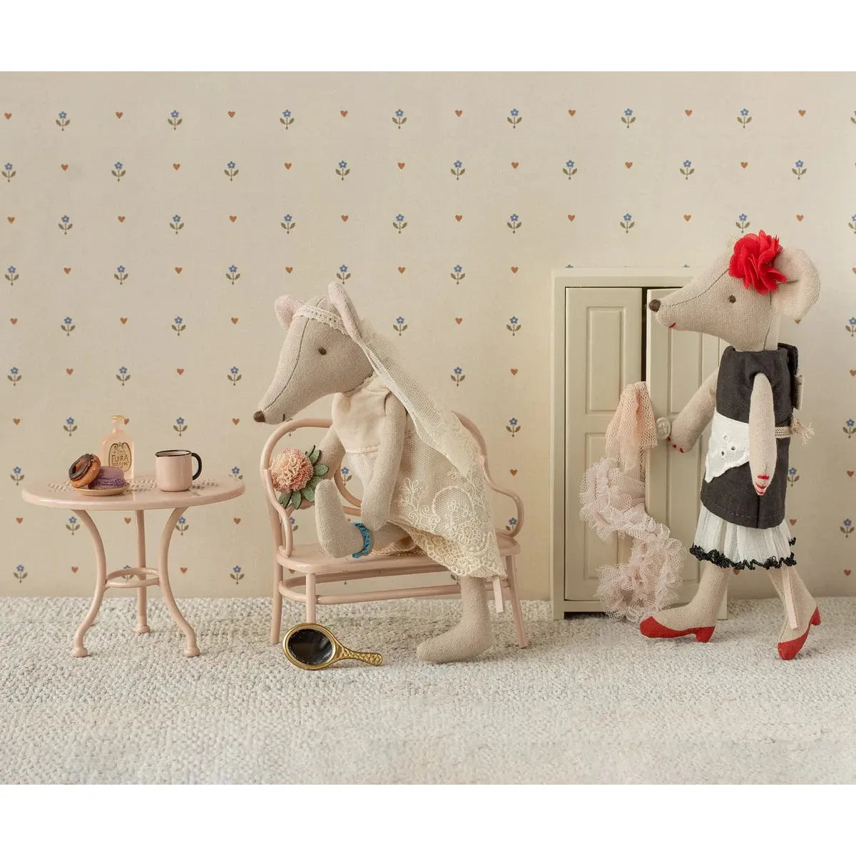 Maileg Beautician Mouse, Mum