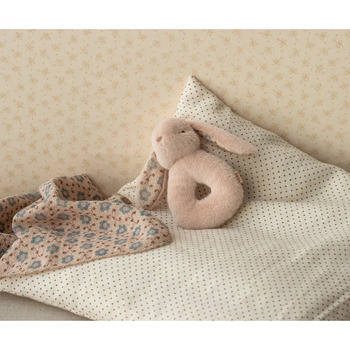 Maileg Bunny Rattle Set, Powder