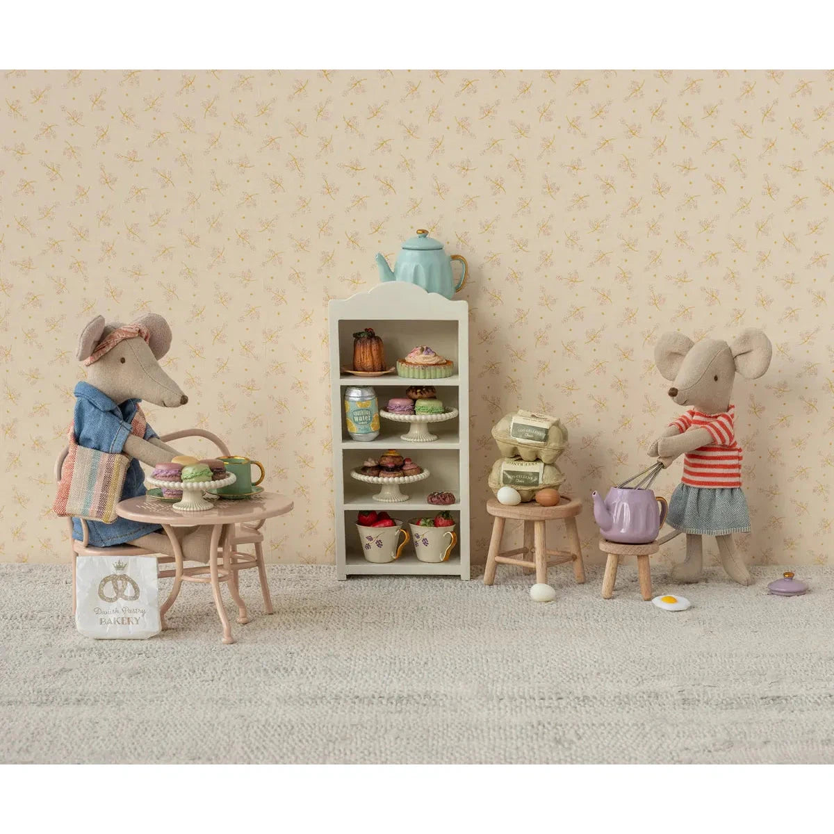 Maileg Cafe Set, Mouse, Big-- Pale Pink