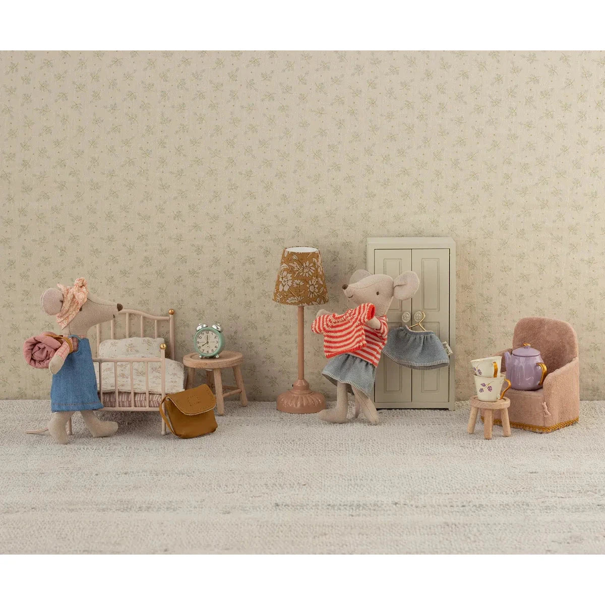 Maileg Knitted Sweater and Skirt for Big Sister Mouse