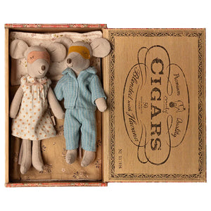 Maileg Mum & Dad Mice in Cigar Box