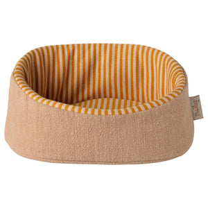 Maileg Pet Basket-- Powder