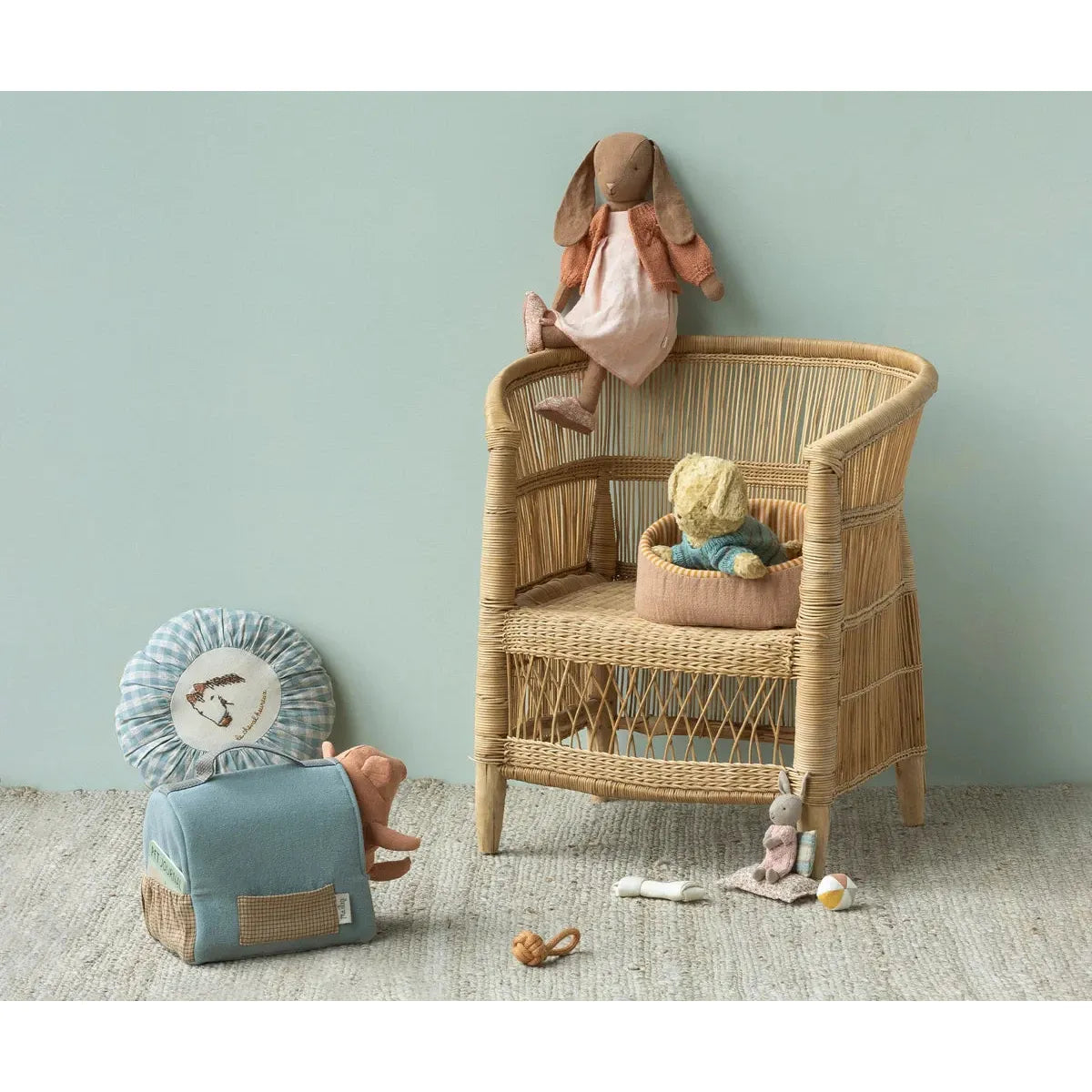 Maileg Pet Basket-- Powder