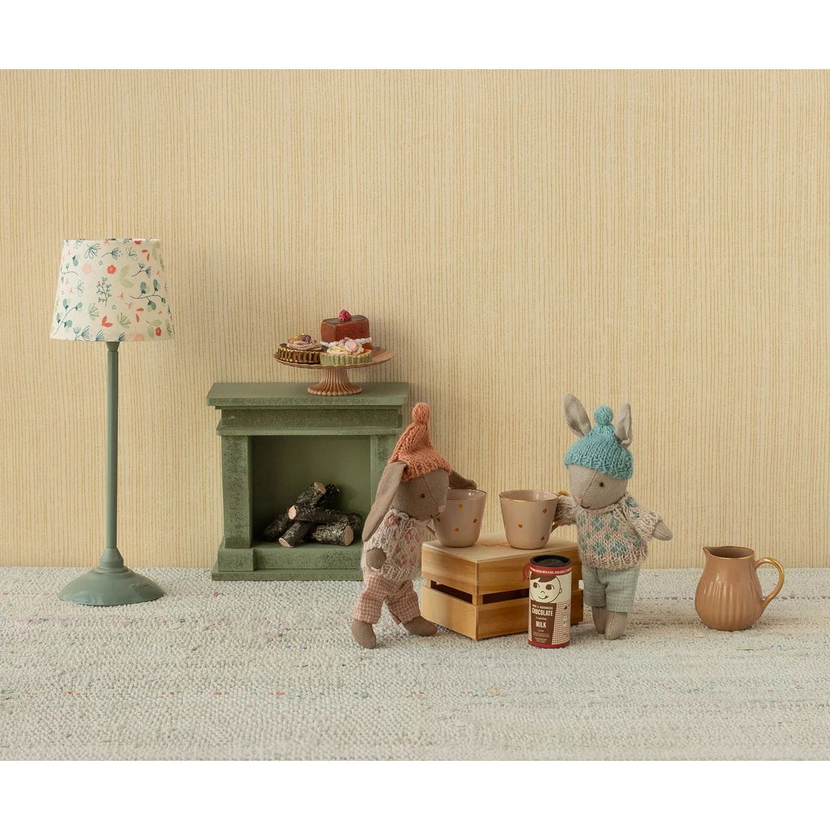 Maileg Winter Bunny, Micro-- Brown-- Rose
