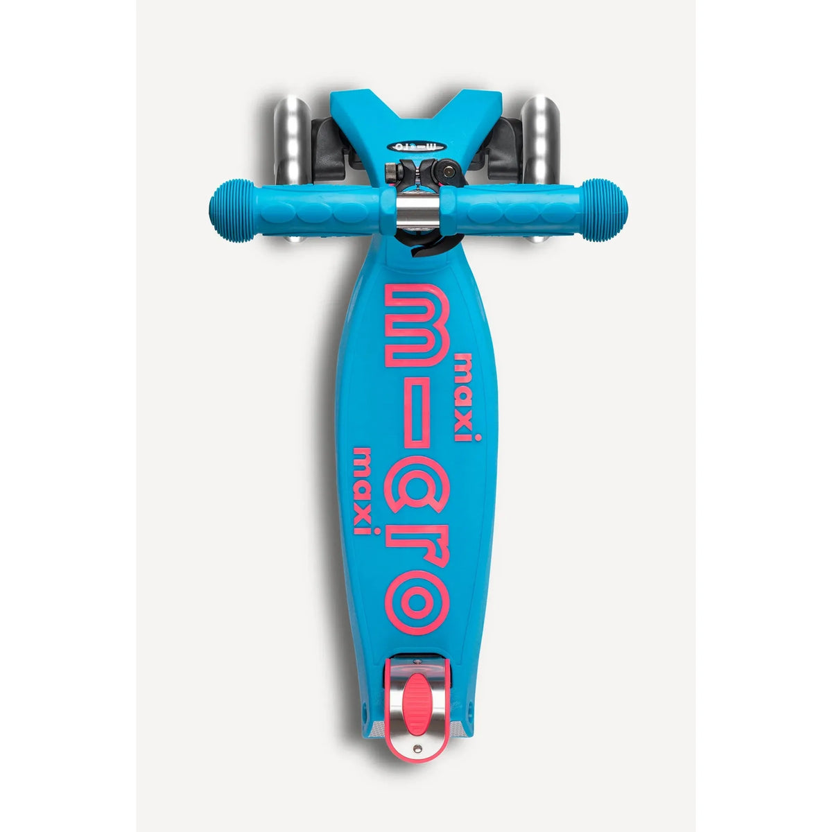 Micro Kickboard: Maxi Deluxe LED -- Aqua