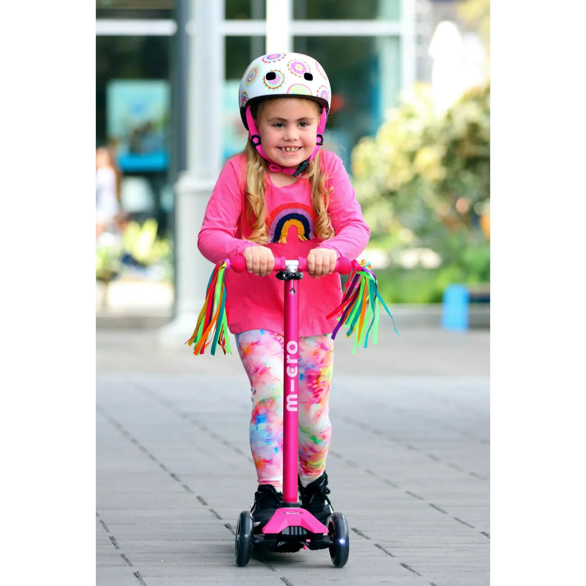 Micro Kickboard: Maxi Deluxe LED -- Pink