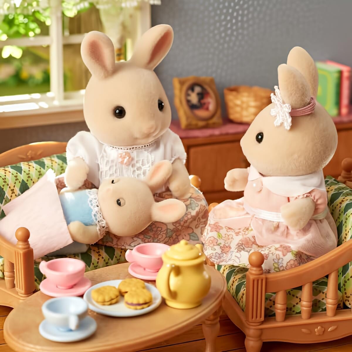 Milk Rabbit Family by Calico Critters