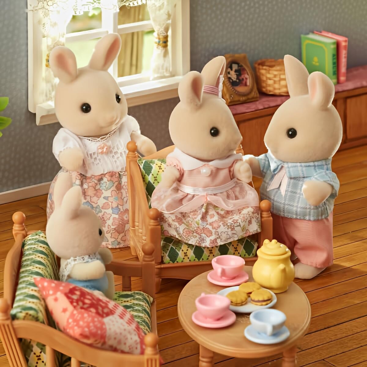 Milk Rabbit Family by Calico Critters