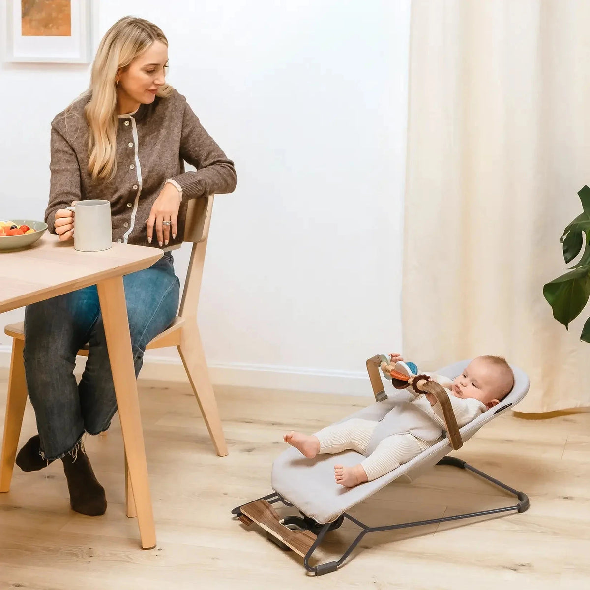 UPPAbaby Mira V2 Bouncer in Townsend