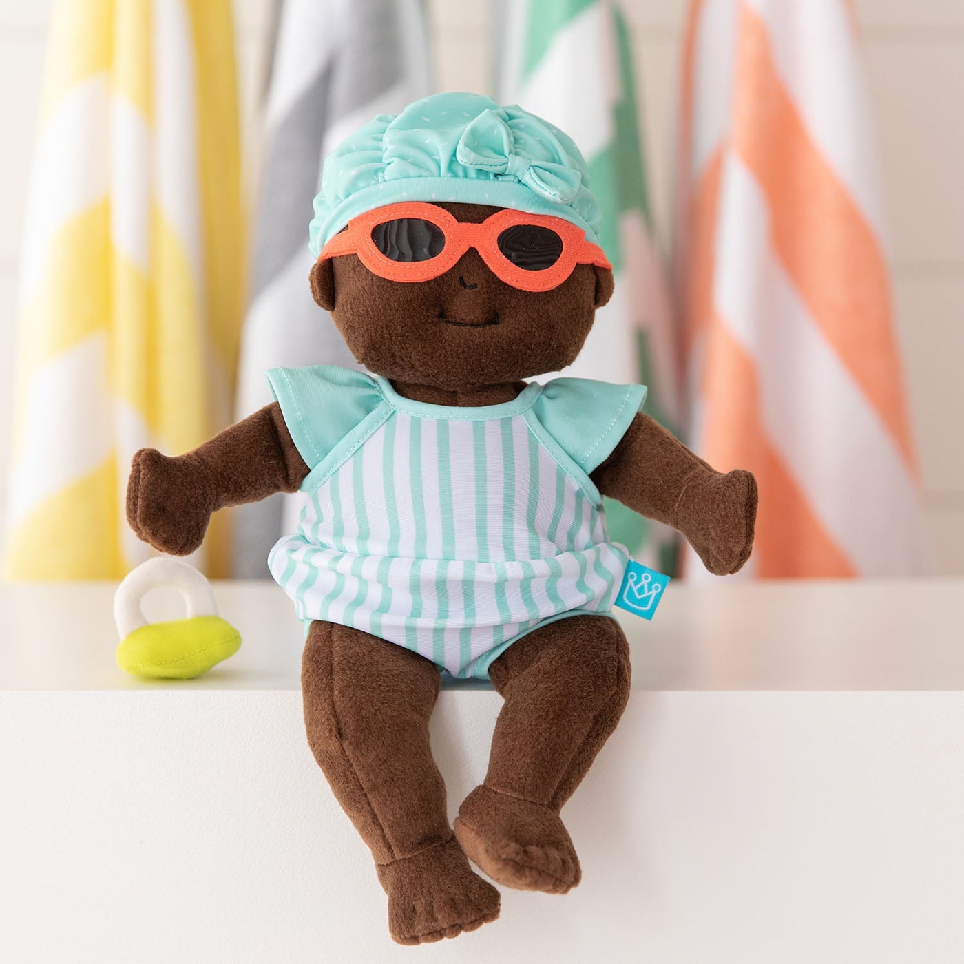 https://www.thehappylark.com/cdn/shop/products/baby-stella-pool-party-set-toys-the-manhattan-toy-company-415015_5000x.jpg?v=1642550236