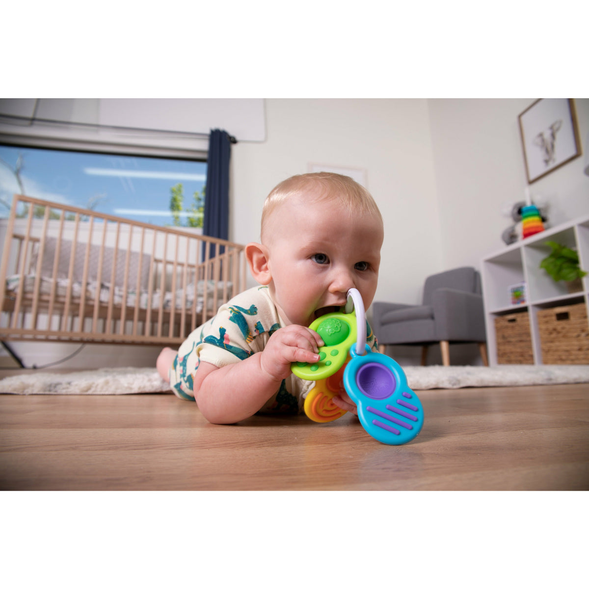 Dimpl Clutch by Fat Brain Toys