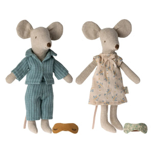 Maileg Mum & Dad Mice in Cigar Box