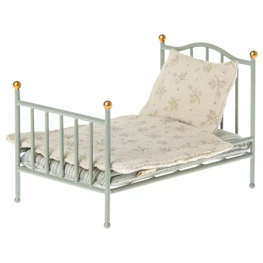 Maileg Vintage Bed, Mouse -- Mint