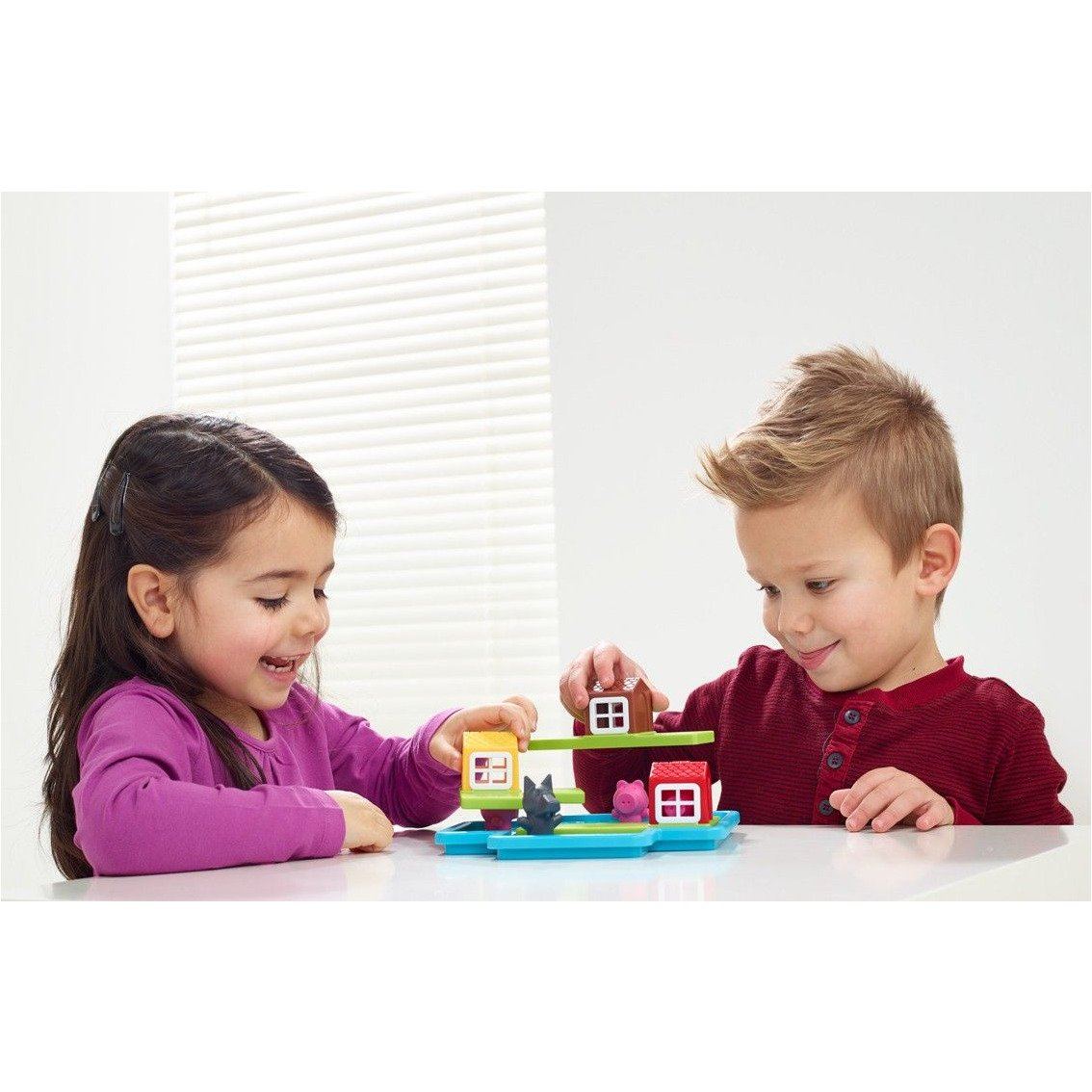 Smart Games Hide&Seek Board Games Three Little Piggies 48 Challenge with  Solution Games IQ Training Toys For Children